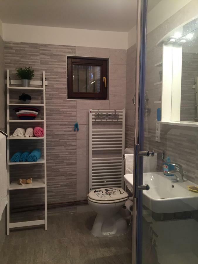 Apartman Cvenkica Omišalj Eksteriør bilde